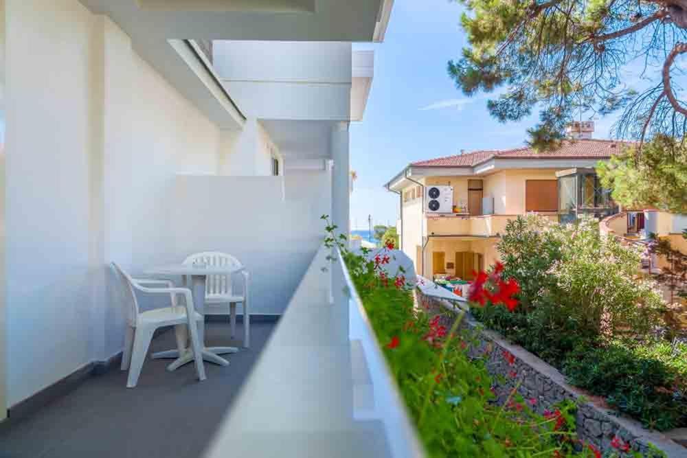 Hotel Montecristo Marina di Campo Kültér fotó