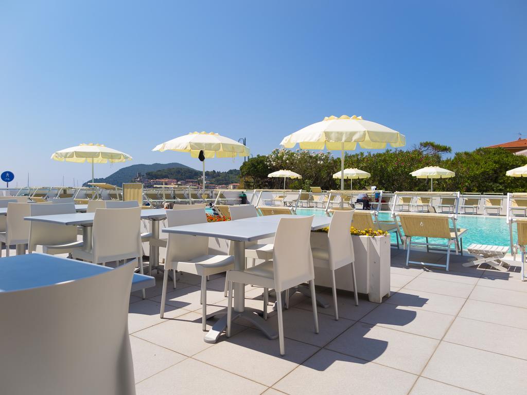 Hotel Montecristo Marina di Campo Kültér fotó