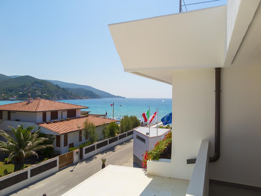 Hotel Montecristo Marina di Campo Kültér fotó