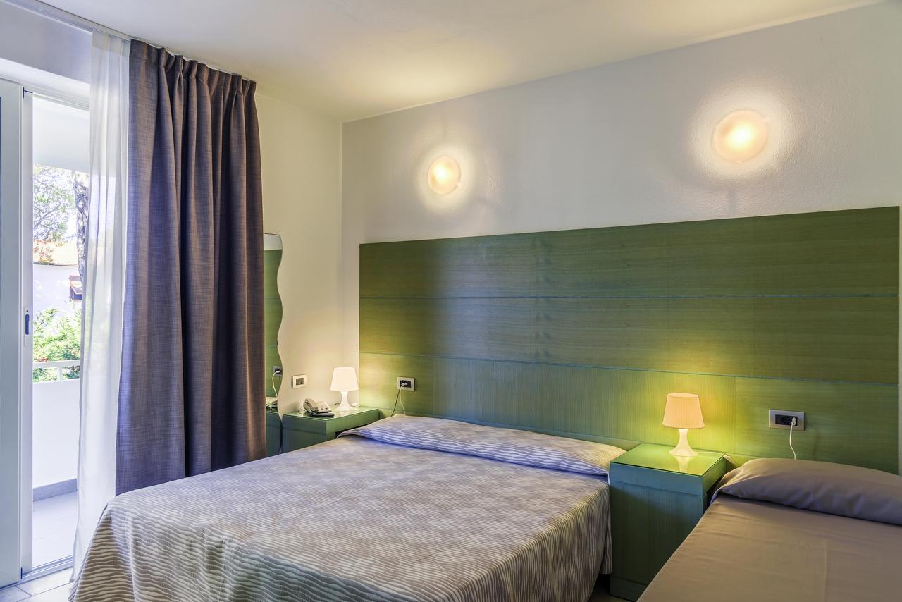 Hotel Montecristo Marina di Campo Kültér fotó