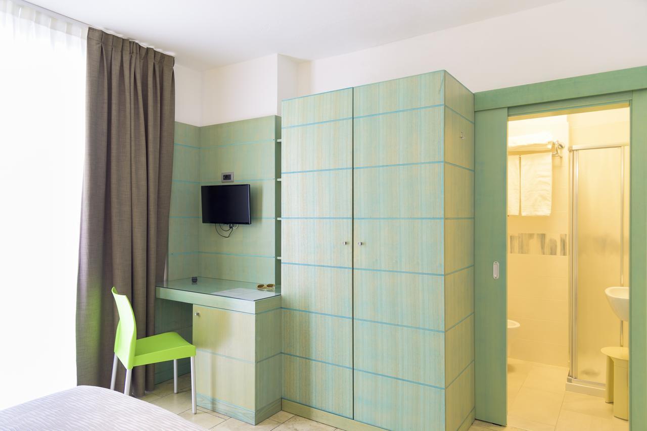 Hotel Montecristo Marina di Campo Kültér fotó