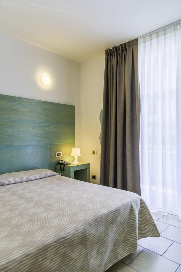 Hotel Montecristo Marina di Campo Kültér fotó