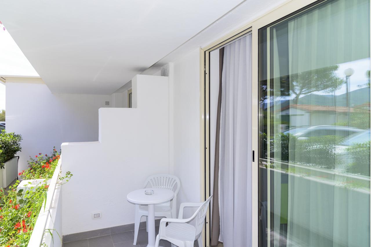 Hotel Montecristo Marina di Campo Kültér fotó