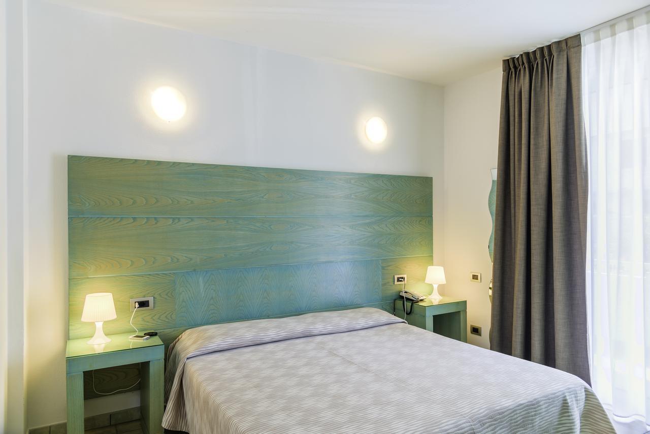 Hotel Montecristo Marina di Campo Kültér fotó